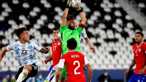 Claudio Bravo elogió a Argentina, pero confía en lo que puede hacer Chile en Calama