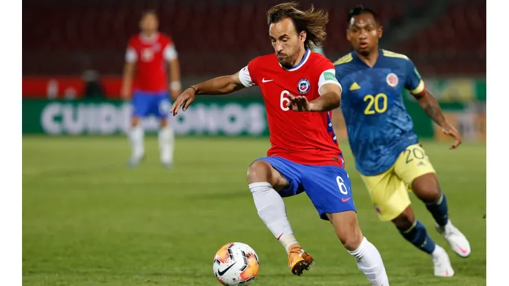 Basaure elogia a Opazo, pero defiende la nominación del Chapa a la Roja.