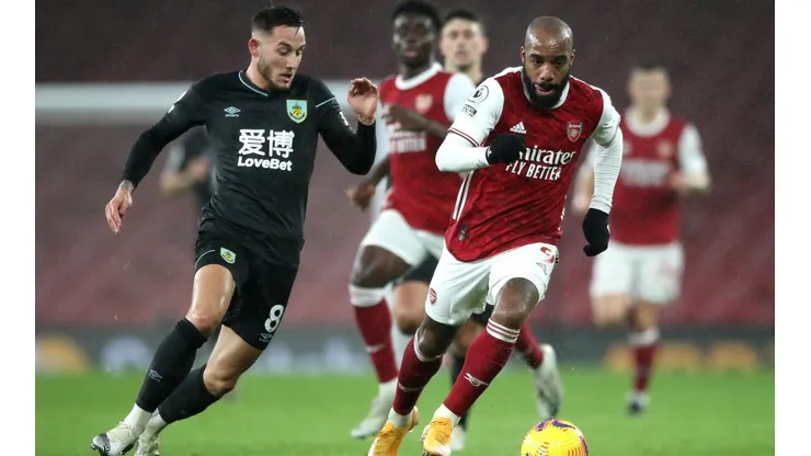 Arsenal se encuentra en el 7° lugar de la Premier League con 35 puntos.