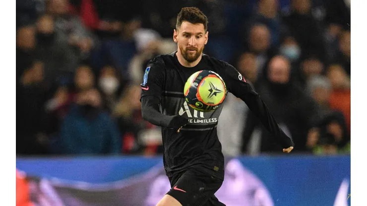 Messi no aguantó las críticas por su partida a Francia.