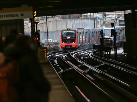 ¿Hasta qué hora funciona el Metro de Santiago hoy viernes 21?