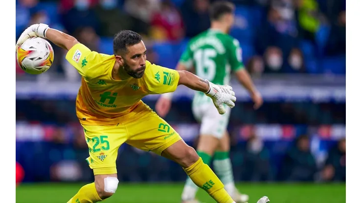 Betis golea al Espanyol y se pone firme en el tercer puesto de La Liga.