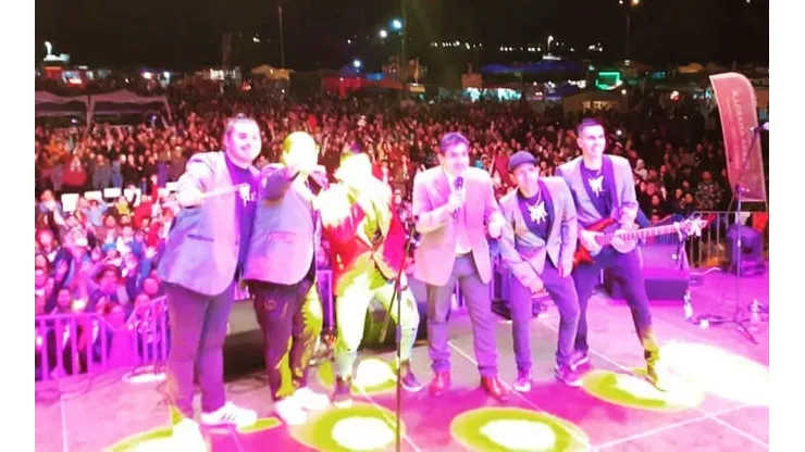 La banda tropical argentina Agrupación Marilyn ha generado una sensibilidad especial con el público chileno