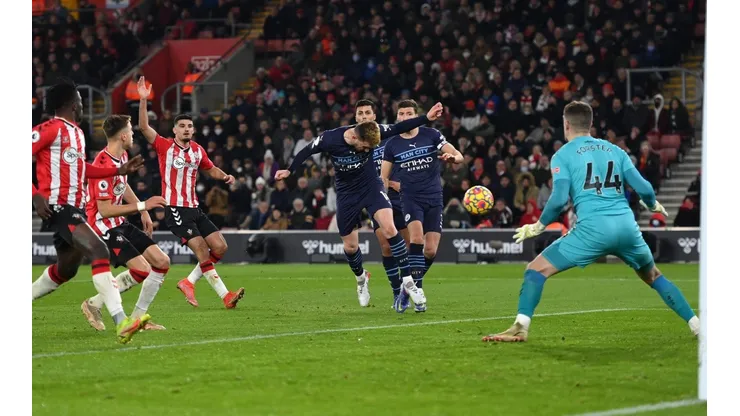 Manchester City cortó en 11 su racha de partidos seguidos ganando.