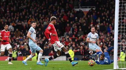 Manchester United se impuso y entró a zona de Champions League.