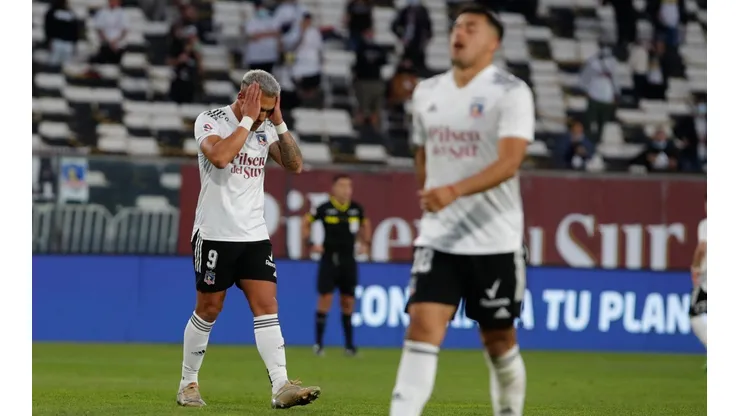 Javier Parraguez e Iván Morales tienen más de un pie fuera de Colo Colo para partir a Brasil y México.