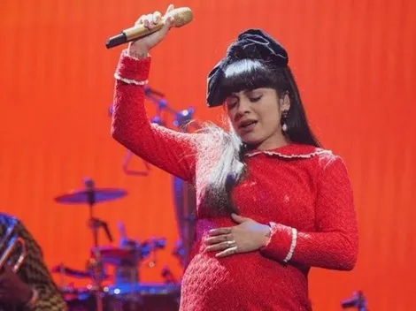 Mon Laferte da conocer el sexo y el nombre de su bebé