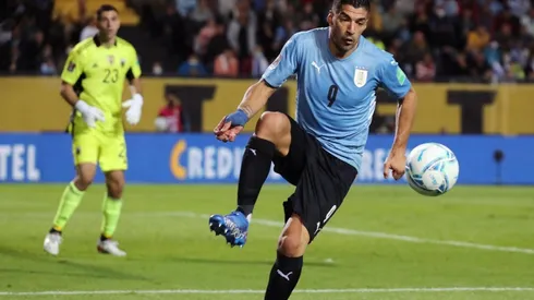 Luis Suárez encabeza la lista de Uruguay con Diego Alonso.