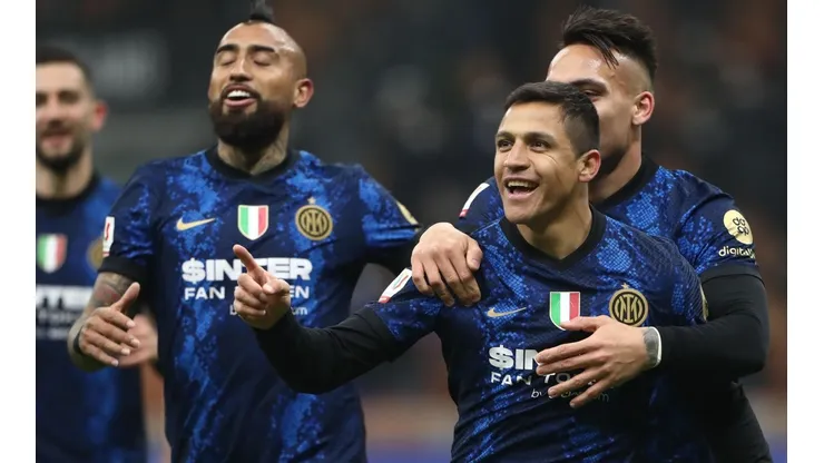 Alexis Sánchez viene de marcar en la Copa Italia
