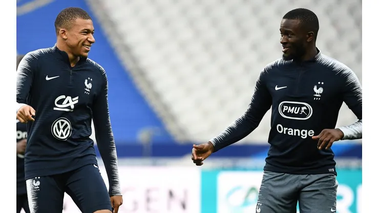 El PSG tiene entre sus objetivos a Tanguy Ndombelé, íntimo amigo de Mbappé, para poder conseguir una extensión de contrato con Kylian.