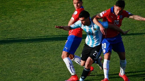 Aránguiz y Alexis citados ante Argentina