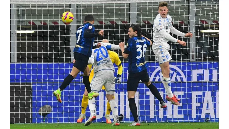 Gol y asistencia de Alexis Sánchez: Inter suelta al león enjaulado y trabaja duro para clasificar en Coppa Italia.