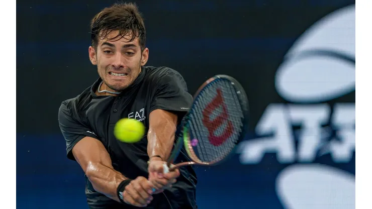 Cristian Garin puede meterse entre los quince mejores tenistas del mundo si ratifica su campaña en el Abierto de Australia