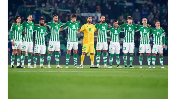 Claudio Bravo volvió a sumar minutos en Betis