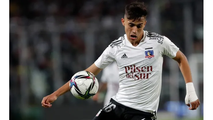Pablo Solari seguirá jugando en Colo Colo pese al interés que ha despertado en un grande del continente como es América de México