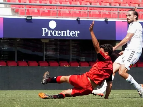 Con golazo de Santos: Colo Colo vence a Estudiantes