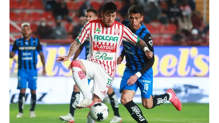 Nicolás Castillo fue titular, pero no logró aportar con goles ante Monterrey