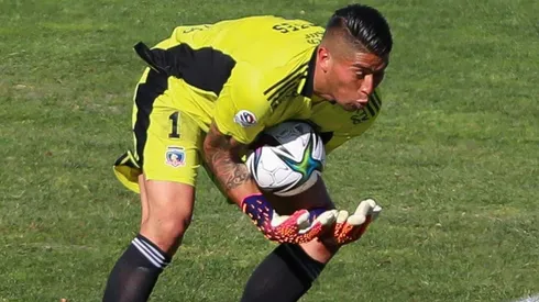 Brayan Cortés sufrió un fuerte esguince en uno de sus dedos