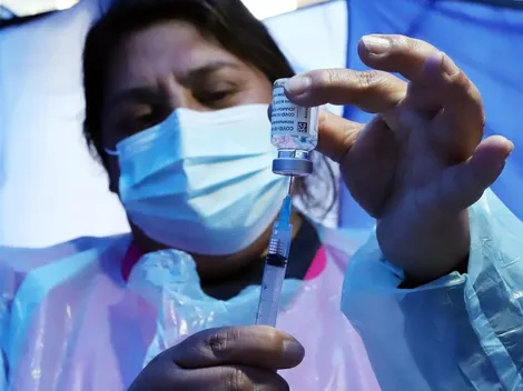 ¿Cuándo comienza la vacunación de la cuarta dosis para los adultos mayores?