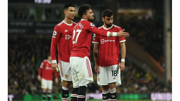 Rio Ferdinand arremete contra jugadores que dan problemas al vestuario del Manchester United.