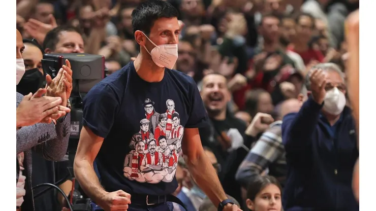 Djokovic pudo salir del hotel, pero igual lo pueden deportar