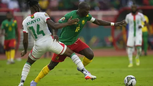 Vincent Aboubakar lideró la remontada de Camerún ante Burkina Faso en el debut de la Copa de África.