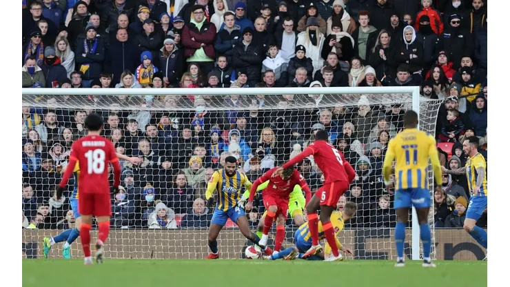 Liverpool le dio vuelta el partido al Shrewsbury Town