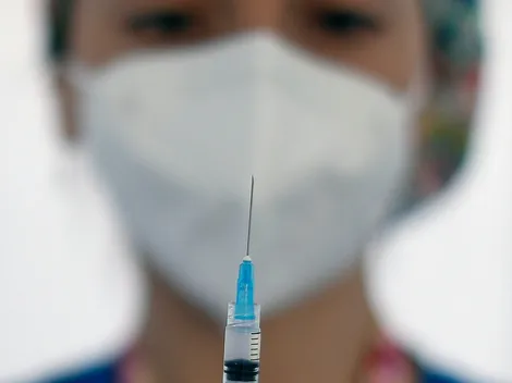 ¿A quién le toca vacunarse con la cuarta dosis a partir del 10 al 16 de enero?