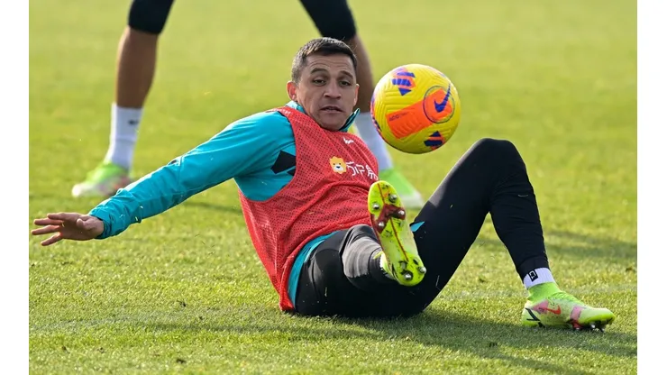 Alexis puede dejar el fútbol italiano