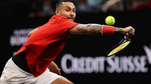 Nick Kyrgios apoyó al serbio, que la pasa mal en Australia