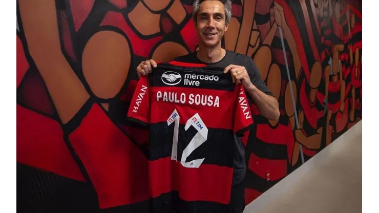 Paulo Sousa está emocionado de comenzar los trabajos en el Flamengo del Huaso Isla.
