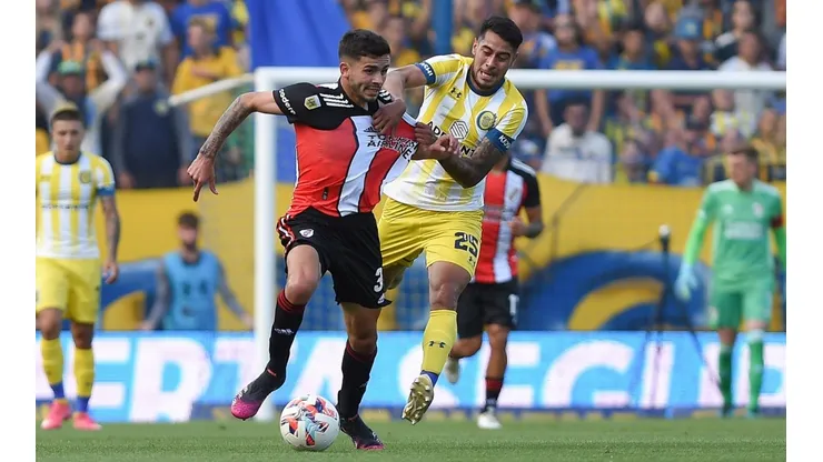 El volante argentino de 24 años interesa en la U, pero desde Rosario Central rechazaron una primera propuesta por un préstamo.