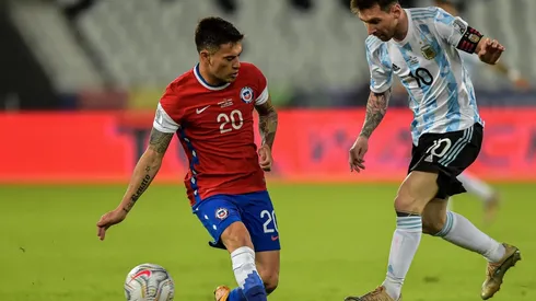 Messi y Charles son dos dudas para el encuentro de eliminatorias en Calama