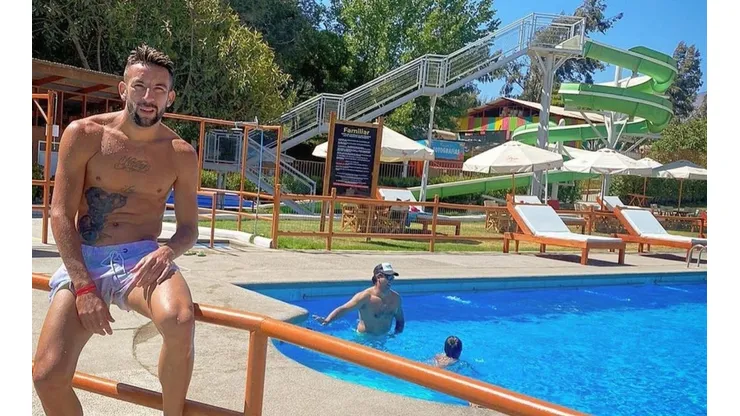 Mauricio Isla lo pasa chancho en la IV Región con sus hijas