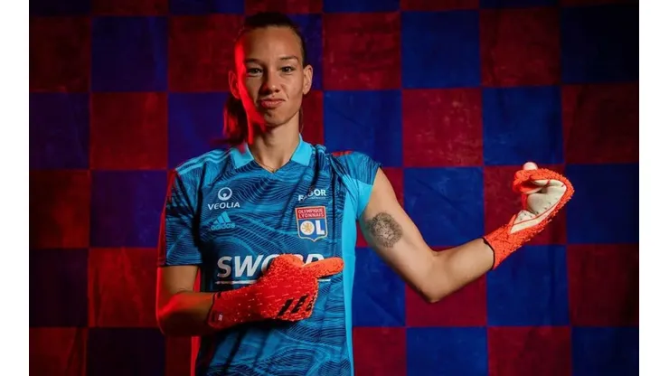 Tiane Endler tiene grandes chances de ganar el premio a la mejor arquera del mundo