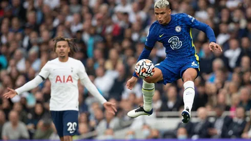 Chelsea y Tottenham intentan llegar a la final de la Carabao Cup.