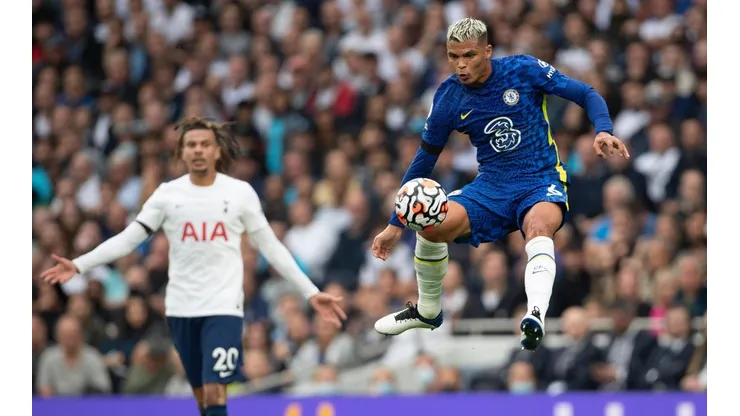 Chelsea y Tottenham intentan llegar a la final de la Carabao Cup.