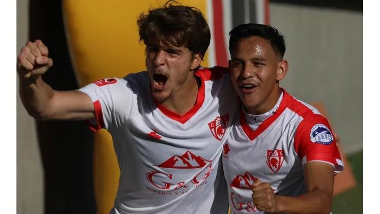 Los atacameños exigen jugar en Primera