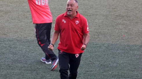 Erwin Durán deja la banca de Copiapó ante la demora por el partido de promoción