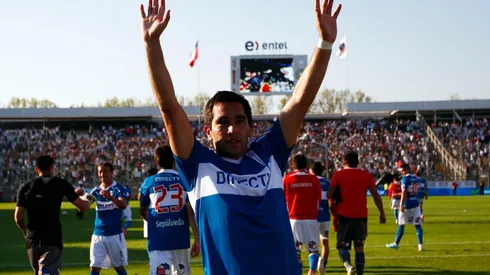 Meneses en el Monumental ante Colo Colo jugando por la UC.