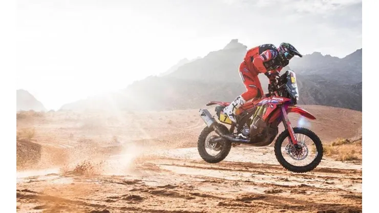 Pablo Quintanilla está en la segunda ubicación de la categoría Motos, a un poco más de tres minutos del líder.