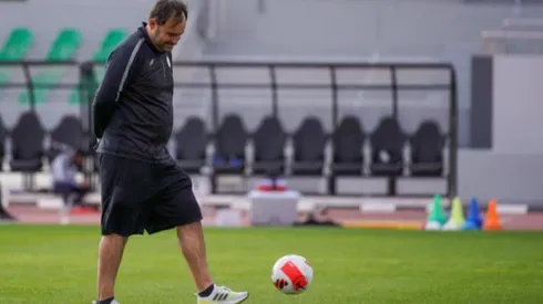 José Luis Sierra consigue importante victoria con Al Tai para mantener la categoría.