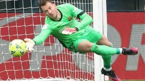 Flamengo quiere quedarse con Neto del Barcelona.