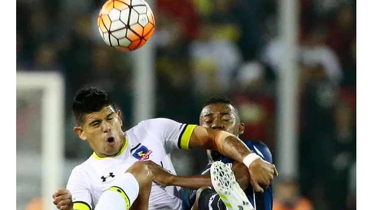 Pavez en Copa Libertadores 2016 ante Independiente del Valle
