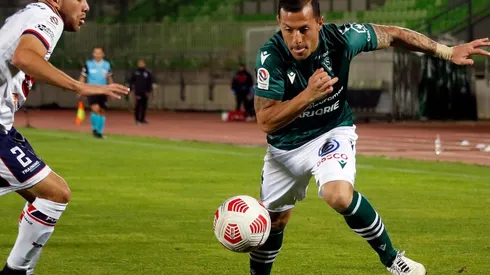 El delantero realizó una millonaria demanda contra su ex club y desde Valparaíso le respondieron con todo.