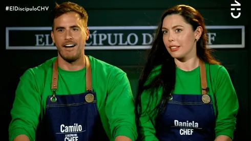 Camilo Huerta y Daniela Aránguiz en las entrevistas fuera de la cocina de El Discípulo del Chef.