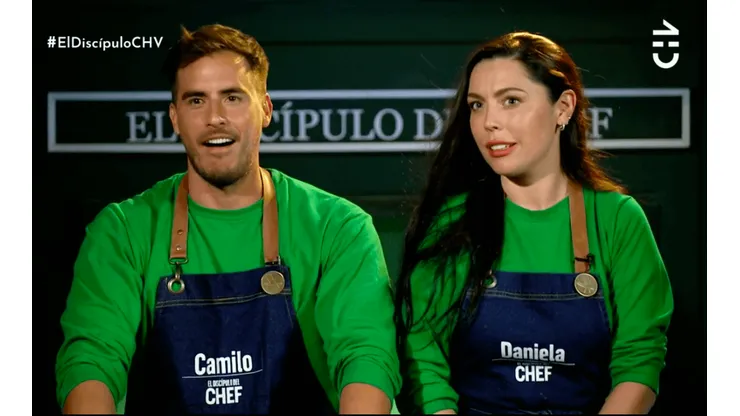 Camilo Huerta y Daniela Aránguiz en las entrevistas fuera de la cocina de El Discípulo del Chef.