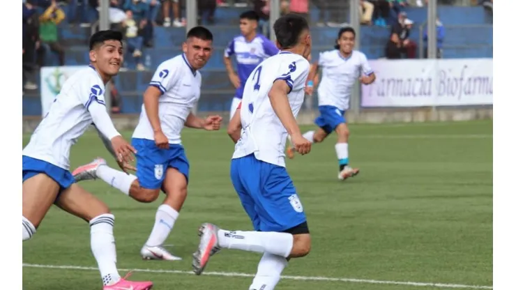 Naval de Talcahuano regresa al fútbol chileno para disputar la Tercera B.