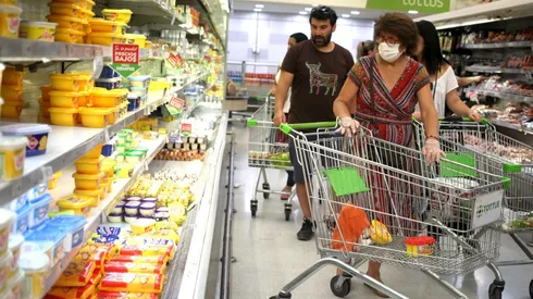 ¿A qué hora cierra el comercio hoy miércoles?