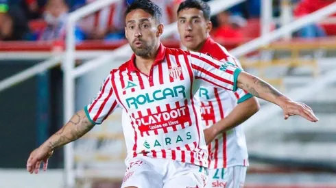 Jorge Valdivia brilló con una tremenda asistencia ante Chivas